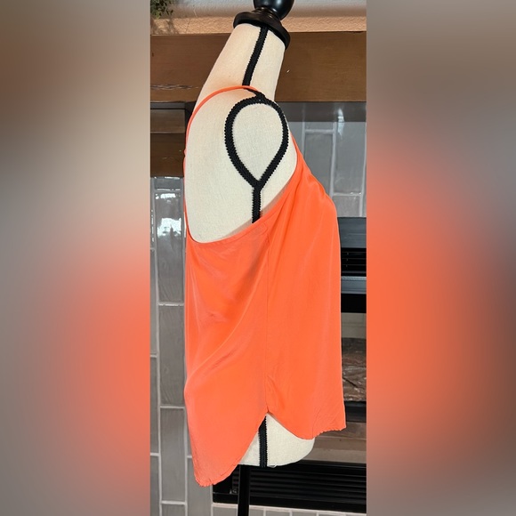 Trina Turk 100% Silk Halter Tank Top size small - Picture 4 of 5